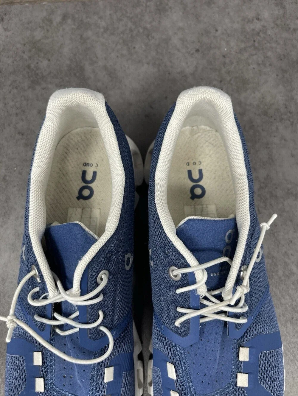 On Cloud 5 Blue White Womens Size 9.5 Running Walking Athletic Shoes Sneakers